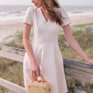 KATE - Gal Meets Glam